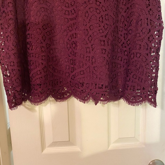 🍷Wine color 🍷 Lace eyelet Ladies Blouse NWT - Picture 11 of 13